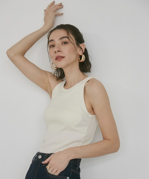 ANGIE（アンジー）の「カップ付き アメスリタンクトップ（タンクトップ・レディース・ブラック/ナチュラル/ブラウン/ホワイト/オレンジ/チャコール・SMALL/LARGE/MEDIUM）」の5枚目の写真