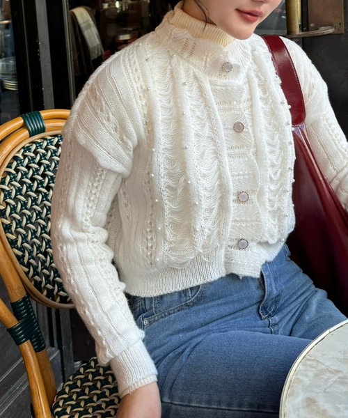 efill(エフィル)の「ショート丈 パール 花びら カーディガン(カーディガン/ボレロ・レディース・ホワイト・FREE)」の22枚目の写真