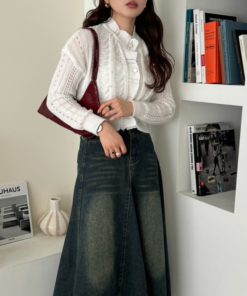 efill(エフィル)の「ショート丈 パール 花びら カーディガン(カーディガン/ボレロ・レディース・ホワイト・FREE)」の3枚目の写真