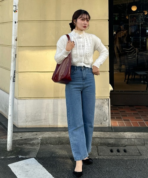 efill(エフィル)の「ショート丈 パール 花びら カーディガン(カーディガン/ボレロ・レディース・ホワイト・FREE)」の11枚目の写真