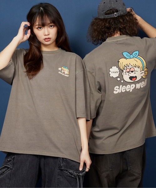 unrelaxing（アンリラクシング）の「ヴィンテージライク 古着風 綿100％ピグメント加工TプリントTシャツ（Tシャツ/カットソー・メンズ・ブラック/ダークブラウン系/ベージュ系その他5/ブラック系その他4・SMALL/X-LARGE/LARGE/MEDIUM）」の4枚目の写真