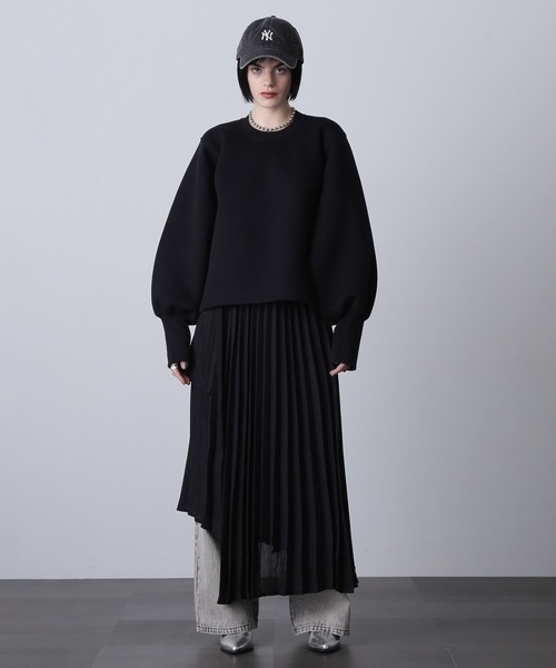 ROSE BUD(ローズバッド)の「(mici)BACK VOLUME TOP(スウェット・レディース・ホワイト/ブラック・ONE SIZE)」の8枚目の写真