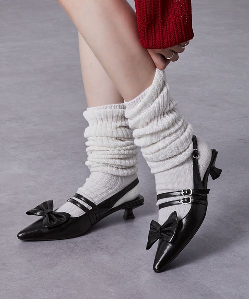 ただのヌコ COMPOSITION9 バックル付きブラックパンプス コン