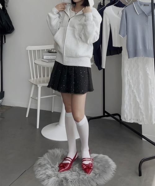 nui nullu(ヌイヌル)の「【nui nullu】リボンバレエコアポインテッドトゥパンプス(パンプス・レディース・ブラック/シルバー/レッド・S/M/L)」の7枚目の写真