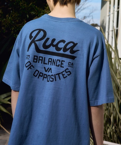 RVCA(ルーカ)の「RVCA メンズ SCRIPT SEALED SS Tシャツ 【2025年春夏モデル】/ルーカバックプリント半袖Tシャツ(Tシャツ/カットソー・メンズ・ブラック/ホワイト/グリーン系その他/ブルー系その他・SMALL/MEDIUM/LARGE/X-LARGE)」の18枚目の写真