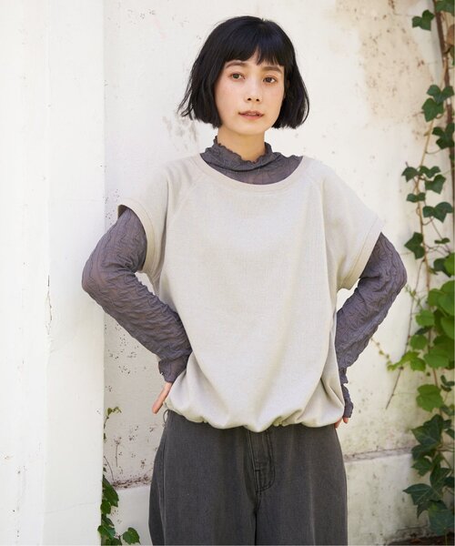 LBC(エルビーシー)の「ラメ裏毛ベストT(Tシャツ/カットソー・レディース・チャコールグレー/グレー/オフホワイト/ダークグレー/ベージュ・M)」の22枚目の写真