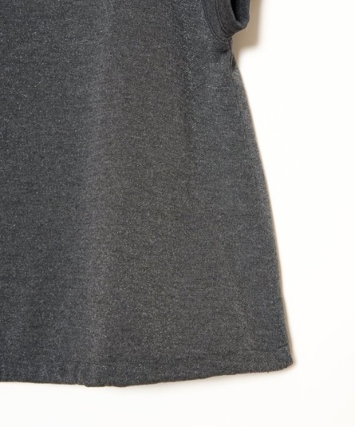 LBC(エルビーシー)の「ラメ裏毛ベストT(Tシャツ/カットソー・レディース・チャコールグレー/グレー/オフホワイト/ダークグレー/ベージュ・M)」の13枚目の写真