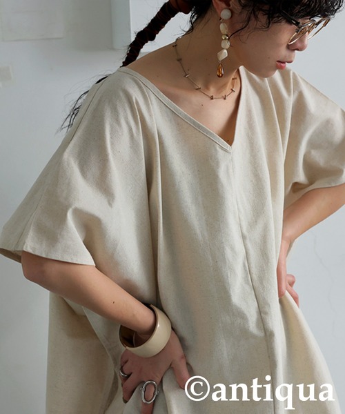antiqua（アンティカ）の「リネンVネックポンチョ（その他トップス・レディース・チャコールグレー/ブラック/ナチュラル・ONESIZE）」の7枚目の写真