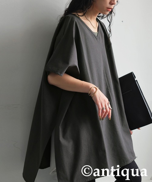 antiqua（アンティカ）の「リネンVネックポンチョ（その他トップス・レディース・チャコールグレー/ブラック/ナチュラル・ONESIZE）」の4枚目の写真