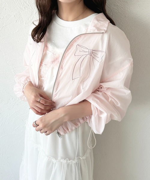 apres jour(アプレジュール)の「アソートリボンロンT(Tシャツ/カットソー・レディース・ブルー/オレンジ/イエロー/ピンク・フリー/X-LARGE)」の7枚目の写真