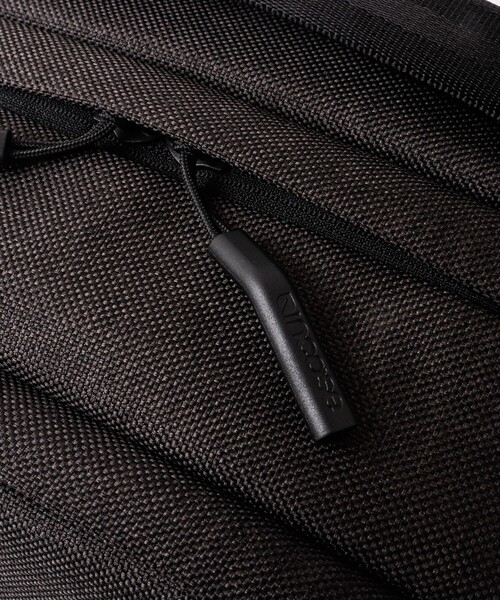 incase(インケース)の「【Incase/インケース】Crosstown Compact Backpack(バックパック/リュック・メンズ・ブラック・FREE)」の13枚目の写真