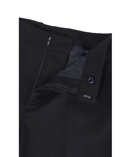 AOYAMA（アオヤマ）の「【洗える・防シワ・ストレッチ】美シルエットを追求！ベーシックテーパードパンツ/ネイビー/ストライプ｜通勤＆オフィス＆入卒＆セレモニー＆オケージョン｜セットアップ着用可・大きいサイズあり｜（スーツパンツ・レディース・ネイビー・5号/7号/9号/11号/13号/15号/17号）」の4枚目の写真