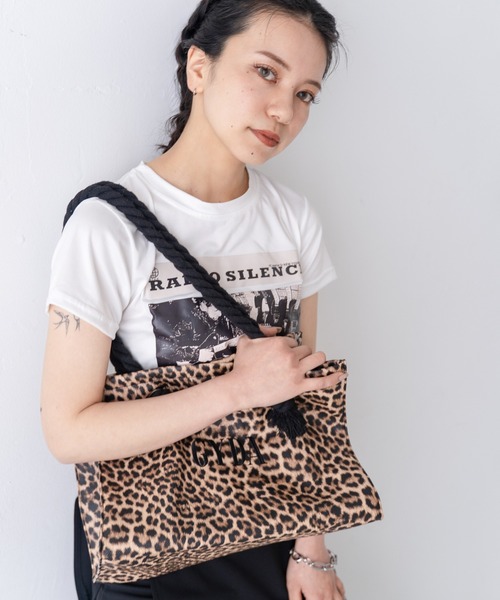 GYDA(ジェイダ)の「GYDA(ジェイダ) / ショッパー風フェイクレザートートバッグ A4対応 GY-B192 FAKE LEATHER(トートバッグ・レディース・レオパード/ブラック・FREE)」の21枚目の写真