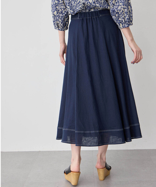 Petit Honfleur（プチオンフルール）の「ストレッチフレアリネンスカート（スカート・レディース・ベージュ/ネイビー/ブルー・64/67）」の6枚目の写真