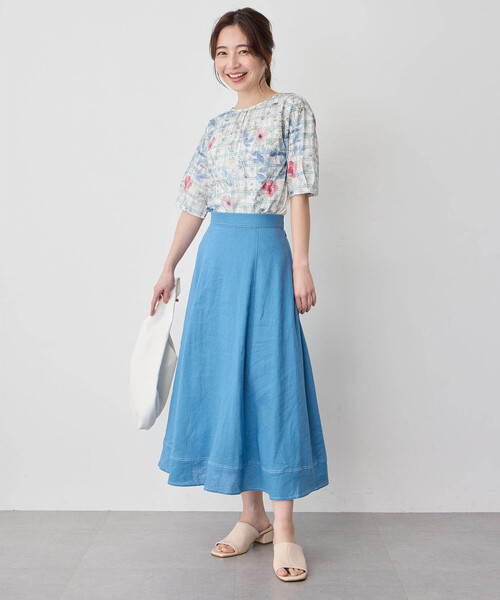 Petit Honfleur（プチオンフルール）の「ストレッチフレアリネンスカート（スカート・レディース・ベージュ/ネイビー/ブルー・64/67）」の19枚目の写真