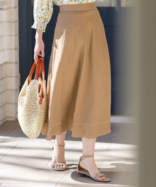 Petit Honfleur（プチオンフルール）の「ストレッチフレアリネンスカート（スカート・レディース・ベージュ/ネイビー/ブルー・64/67）」の2枚目の写真