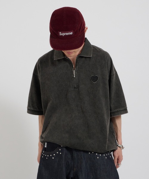 Perushu（ペルーシュ）の「ヴィンテージライクドローストリングZIPポロシャツ（ポロシャツ・メンズ・ライトブラウン/ブラック/ボルドー・LARGE/MEDIUM）」の8枚目の写真