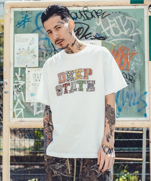 Subciety(サブサエティ)の「Deep state tee(Tシャツ/カットソー・メンズ・ゴールド/ブラック/ホワイト・SMALL/MEDIUM/LARGE/X-LARGE/XX-LARGE)」の17枚目の写真
