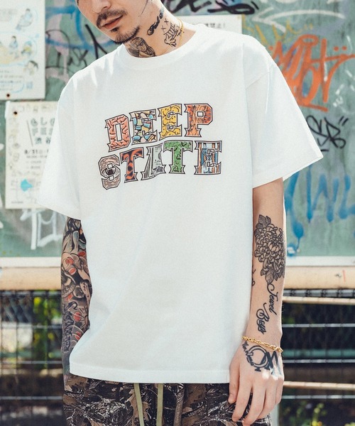 Subciety(サブサエティ)の「Deep state tee(Tシャツ/カットソー・メンズ・ゴールド/ブラック/ホワイト・SMALL/MEDIUM/LARGE/X-LARGE/XX-LARGE)」の2枚目の写真