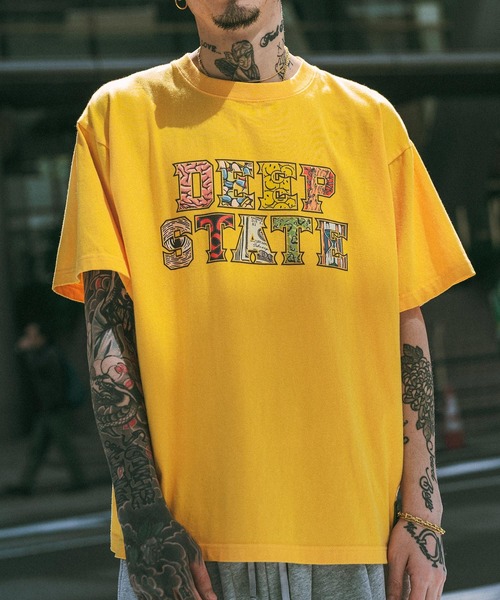 Subciety(サブサエティ)の「Deep state tee(Tシャツ/カットソー・メンズ・ゴールド/ブラック/ホワイト・SMALL/MEDIUM/LARGE/X-LARGE/XX-LARGE)」の1枚目の写真