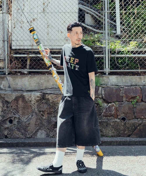 Subciety(サブサエティ)の「Deep state tee(Tシャツ/カットソー・メンズ・ゴールド/ブラック/ホワイト・SMALL/MEDIUM/LARGE/X-LARGE/XX-LARGE)」の7枚目の写真