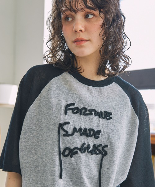 【関税込み】メデューサ ミラノ 刺繍 クルーネック Tシャツ 長袖 Tシャツ 総柄 ラメプリント クルーネック トップス ロンT