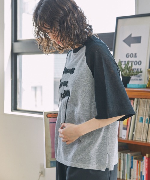 セール】コード刺繍 メッセージロゴ サマーニット ラグラン 半袖