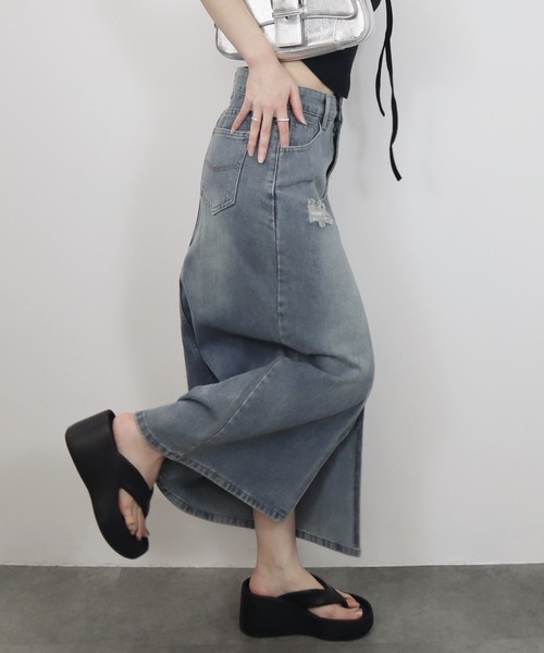 Reurie'(レウリィ)の「ダメージデニムスカート/damage denim skirt スカート デニム ブルー カジュアル ロング丈(スカート・レディース・ブルー・SMALL/MEDIUM)」の10枚目の写真