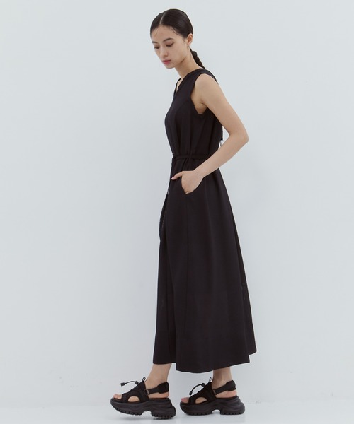 STUDIOUS(ステュディオス)の「【STUDIOUS/ステュディオス】V Neck Sleeveless Mesh Dress/Vネックスリーブレスメッシュドレス(ワンピース・レディース・アイボリー/ブラック・1/2)」の18枚目の写真
