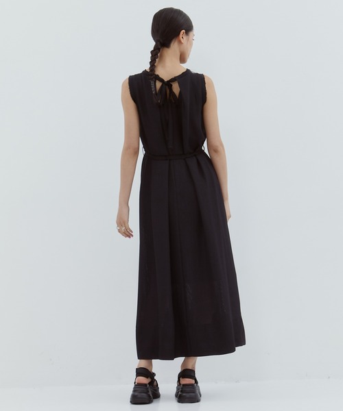 STUDIOUS(ステュディオス)の「【STUDIOUS/ステュディオス】V Neck Sleeveless Mesh Dress/Vネックスリーブレスメッシュドレス(ワンピース・レディース・アイボリー/ブラック・1/2)」の19枚目の写真