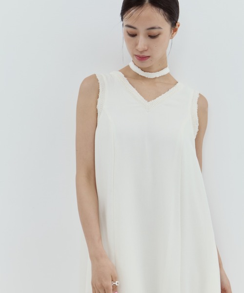 STUDIOUS(ステュディオス)の「【STUDIOUS/ステュディオス】【チョーカー⇔ベルト2WAYワンピ】V Neck Sleeveless Mesh Dress/Vネックスリーブレスメッシュドレス/ウォッシャブル/チョーカードレス(ワンピース・レディース・アイボリー/ブラック・1/2)」の7枚目の写真