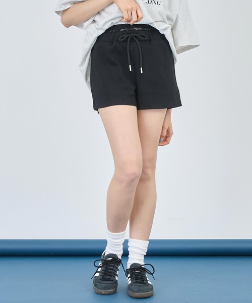 ANAP（アナップ）の「レース レイヤード風 スウェット ショート パンツ（スウェットパンツ・レディース・グレー/ブラック・FREE）」の3枚目の写真