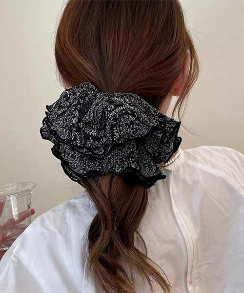 【新品未使用】BELLA ブラック ヘアゴム フリルデザイン 新品未使用】BELLA ブラック ヘアゴム フリルデザイン レディース