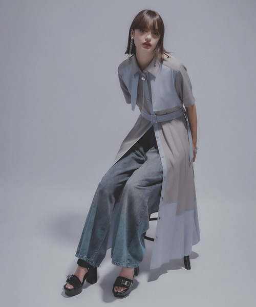 HARE(ハレ)の「メタルボリュームヒールスポーツチャンキーサンダル(HARE)(サンダル・レディース・ブラック/グレー・MEDIUM/LARGE)」の3枚目の写真