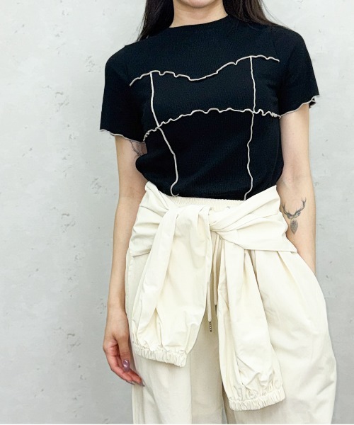 Per sist ence(パーシエンス)の「プリーツ配色ビスチェデザインプルオーバー(Tシャツ/カットソー・レディース・チャコールグレー/アイボリー/ブラック/ブラウン・ONE SIZE)」の2枚目の写真