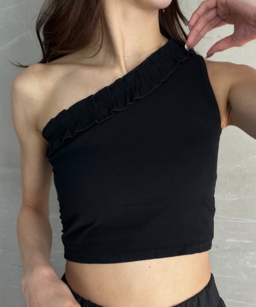 tolene(トレネ)の「カップ付き フリル ワンショルダー クロップドトップス(Tシャツ/カットソー・レディース・ブラック/ホワイト/チャコール・FREE)」の14枚目の写真