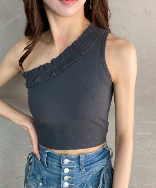 tolene(トレネ)の「カップ付き フリル ワンショルダー クロップドトップス(Tシャツ/カットソー・レディース・ブラック/ホワイト/チャコール・FREE)」の21枚目の写真