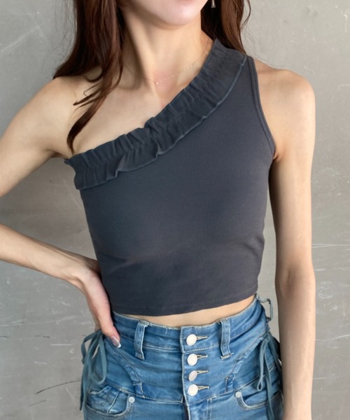 tolene(トレネ)の「カップ付き フリル ワンショルダー クロップドトップス(Tシャツ/カットソー・レディース・ブラック/ホワイト/チャコール・FREE)」の22枚目の写真
