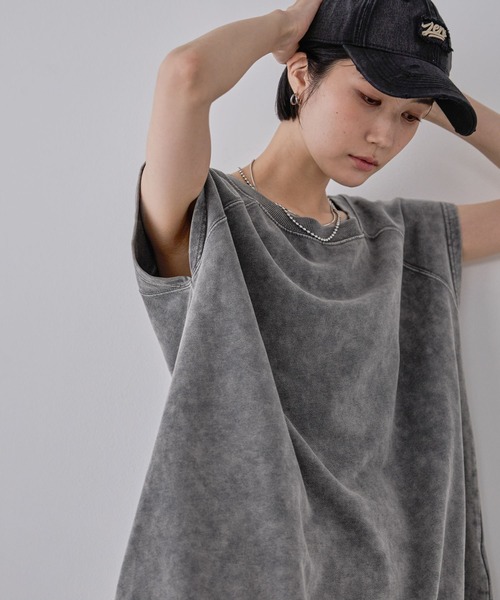 JEANASIS（ジーナシス）の「サスティナブルライトビンテージミニウラケ FS/572033（Tシャツ/カットソー・レディース・ブラック/グレー系その他/グリーン/オフホワイト・FREE）」の15枚目の写真