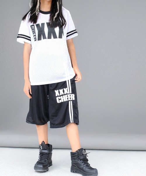 CHEER(チアー)の「軽量・速乾ラインデザインメッシュ素材ハーフパンツ(その他パンツ・レディース・ブラック/オレンジ・S/M/L)」の13枚目の写真