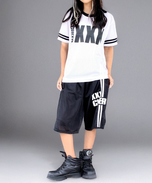 CHEER(チアー)の「軽量・速乾ラインデザインメッシュ素材ハーフパンツ(その他パンツ・レディース・ブラック/オレンジ・S/M/L)」の12枚目の写真