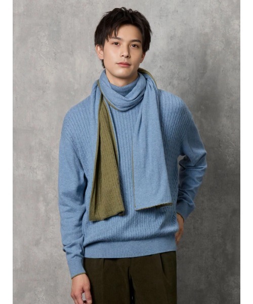 Perfect Suit FActory(パーフェクトスーツファクトリー)の「【TRANS CONTINETNS】 バイカラーカシミヤ混マフラー グレー/カーキ(L.グレー)(マフラー・メンズ・ライトグレー/カーキ・F)」の10枚目の写真