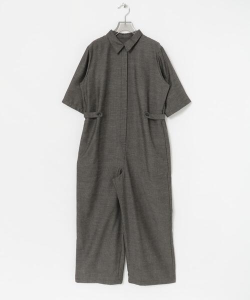 URBAN RESEARCH（アーバンリサーチ）の「『2サイズ展開』リネンブレンドジャンプスーツ（サロペット/オーバーオール・レディース・ブラック/ナチュラル・38/40）」の15枚目の写真
