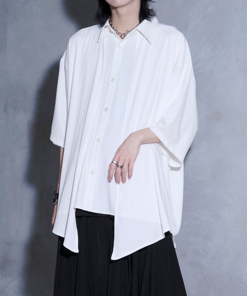Ellno Loset(エルノロゼット)の「【黒色コラボ】ドレープアシメレイヤードシャツ(シャツ/ブラウス・メンズ・ブラック/オフホワイト・MEDIUM/SMALL/LARGE)」の2枚目の写真