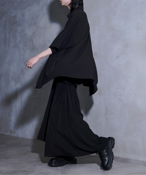 Ellno Loset(エルノロゼット)の「【黒色コラボ】ドレープアシメレイヤードシャツ(シャツ/ブラウス・メンズ・ブラック/オフホワイト・MEDIUM/SMALL/LARGE)」の19枚目の写真