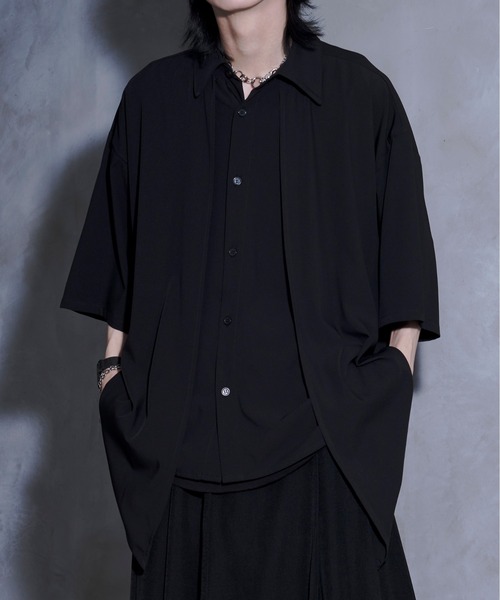 Ellno Loset(エルノロゼット)の「【黒色コラボ】ドレープアシメレイヤードシャツ(シャツ/ブラウス・メンズ・ブラック/オフホワイト・MEDIUM/SMALL/LARGE)」の6枚目の写真