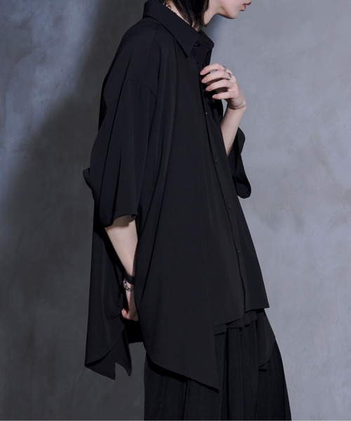 Ellno Loset(エルノロゼット)の「【黒色コラボ】ドレープアシメレイヤードシャツ(シャツ/ブラウス・メンズ・ブラック/オフホワイト・MEDIUM/SMALL/LARGE)」の10枚目の写真