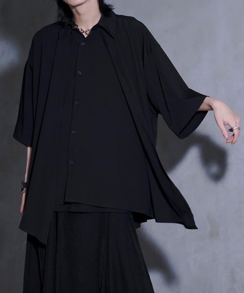 Ellno Loset(エルノロゼット)の「【黒色コラボ】ドレープアシメレイヤードシャツ(シャツ/ブラウス・メンズ・ブラック/オフホワイト・MEDIUM/SMALL/LARGE)」の12枚目の写真