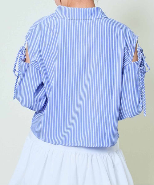 GORGE(ゴージ)の「《オープンショルダー×リボン》レディース シャツブラウス 抜け感トップス 春夏秋(シャツ/ブラウス・レディース・オフホワイト/ホワイト×ブラック/ブルー/ピンク・F)」の15枚目の写真