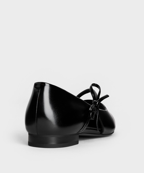 CHARLES & KEITH(チャールズ & キース)の「Pauline ポリーン ボウポインテッドトゥバレリーナ(バレエシューズ・レディース・ブラック/オフホワイト・22.5cm/23cm/23.5cm/24.5cm/25cm/25.5cm)」の9枚目の写真